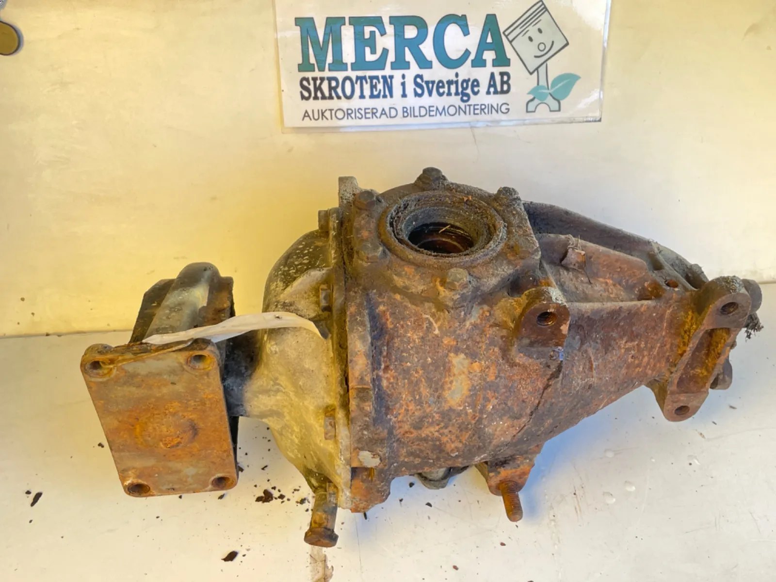 Mercedes-Benz 200-300 W123 Bakväxel/diff.