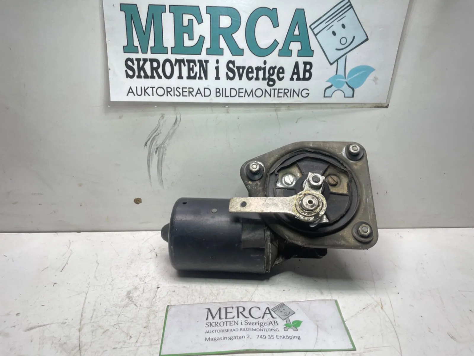 Mercedes-Benz Compakt W115 Torkarmotor vindruta