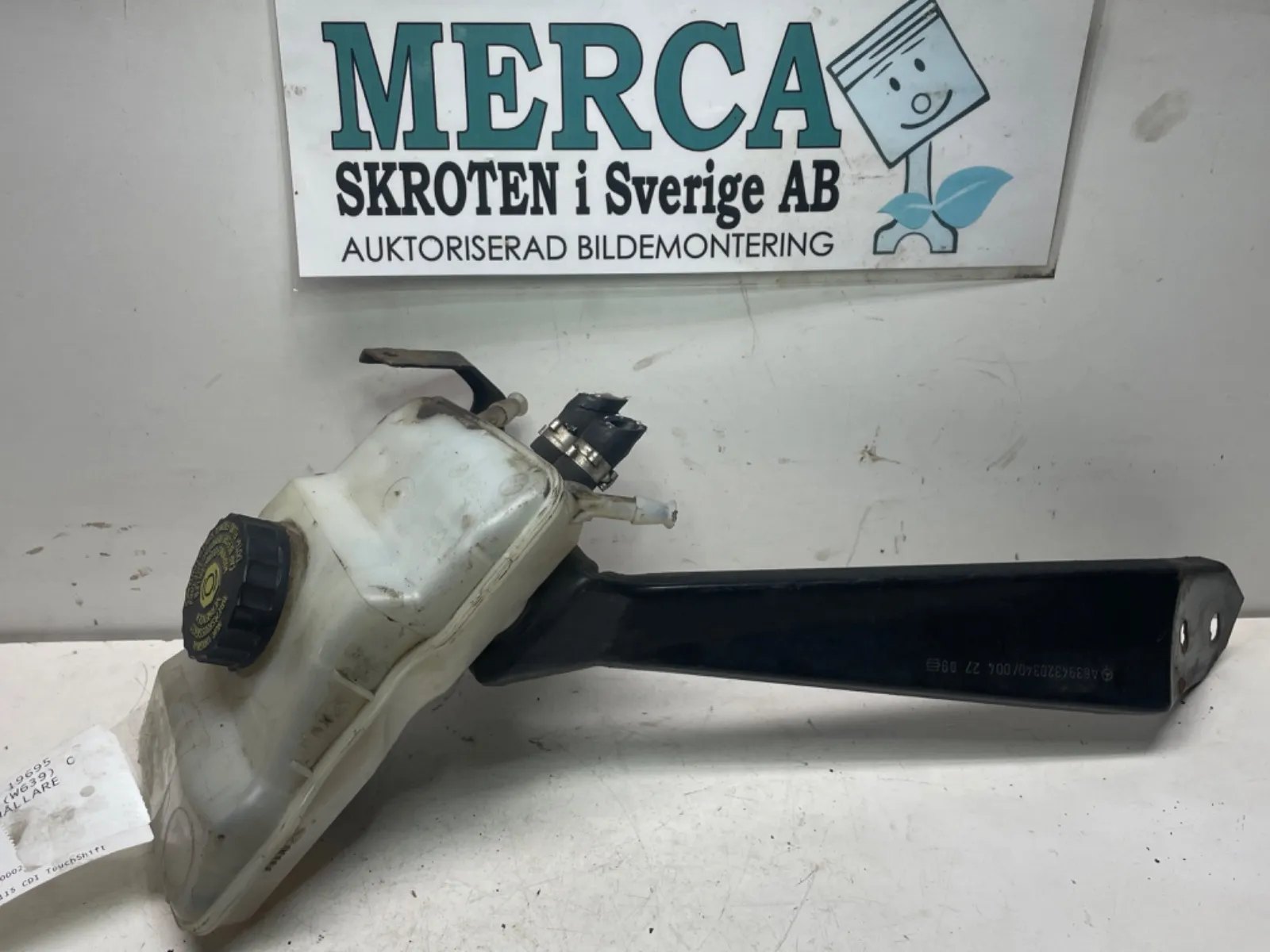 Mercedes-Benz Vito/Viano W639 Bromsvätskebehållare