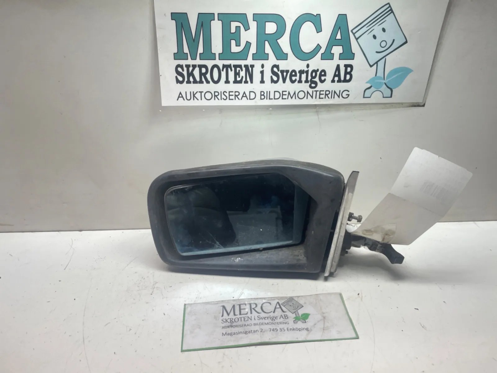 Mercedes-Benz Compakt W115 Spegel yttre vänster