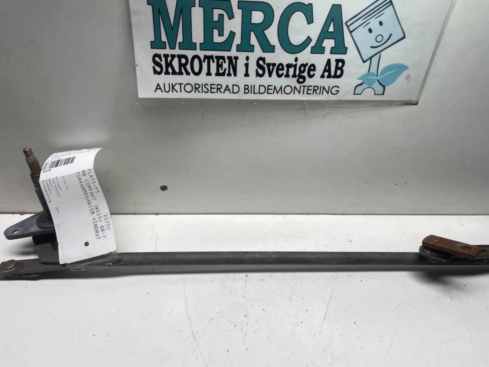 Mercedes-Benz Compakt W115 Torkarmekanism vindruta