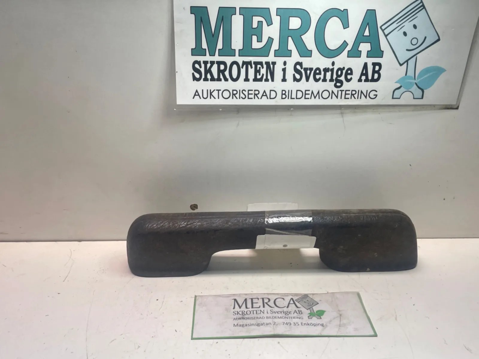 Mercedes-Benz Compakt W115 Inredning armstöd