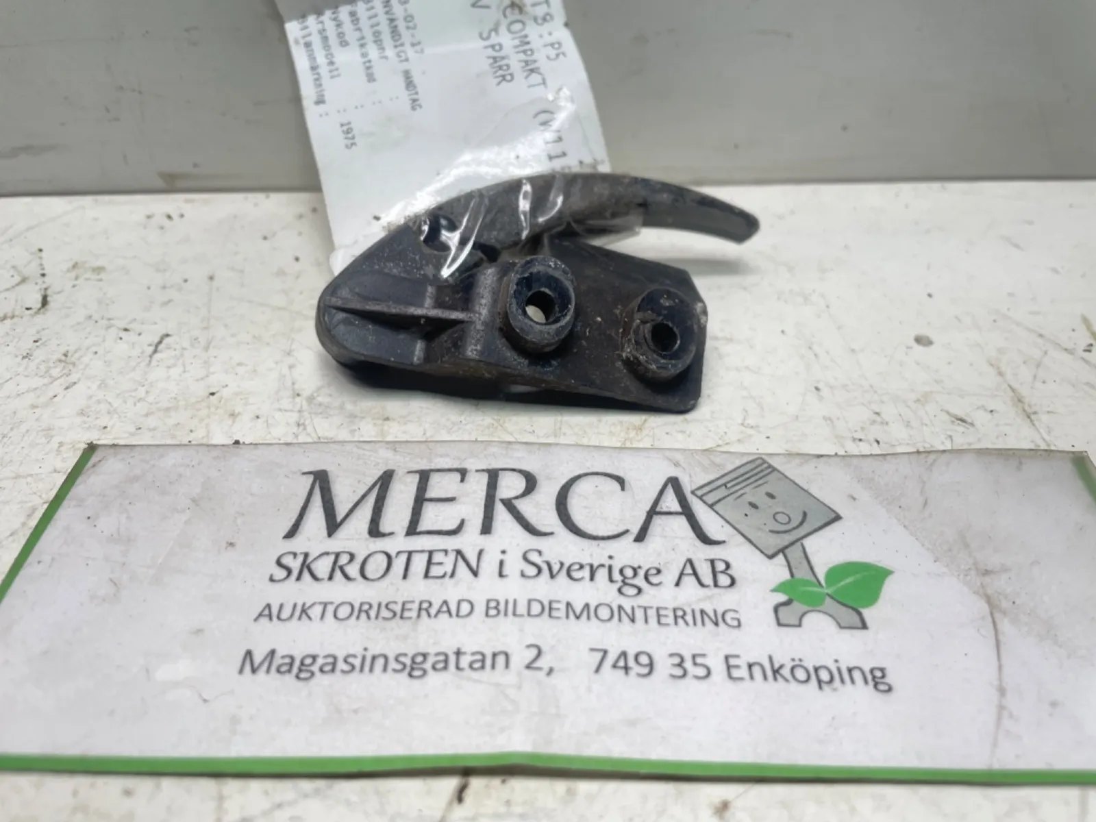 Mercedes-Benz Compakt W115 Huv spärr