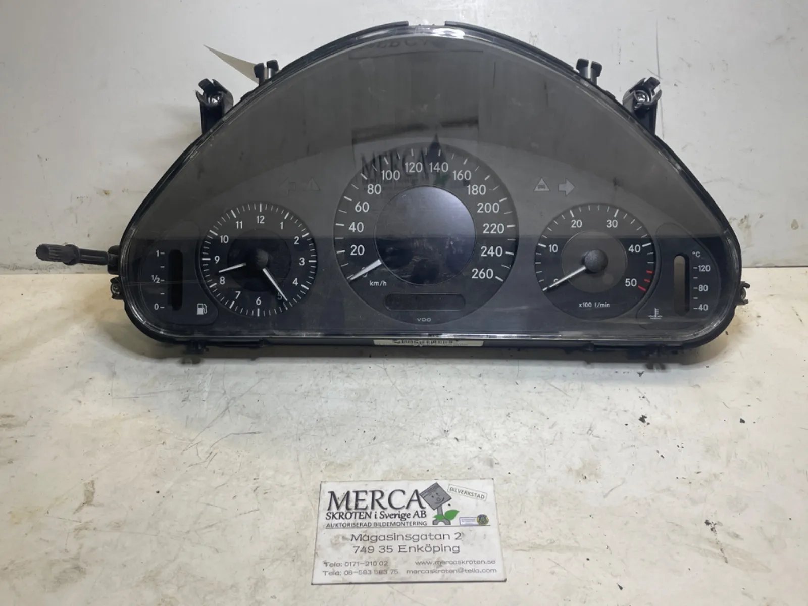Mercedes-Benz E-klass W211 Instrument komplett mätarhus