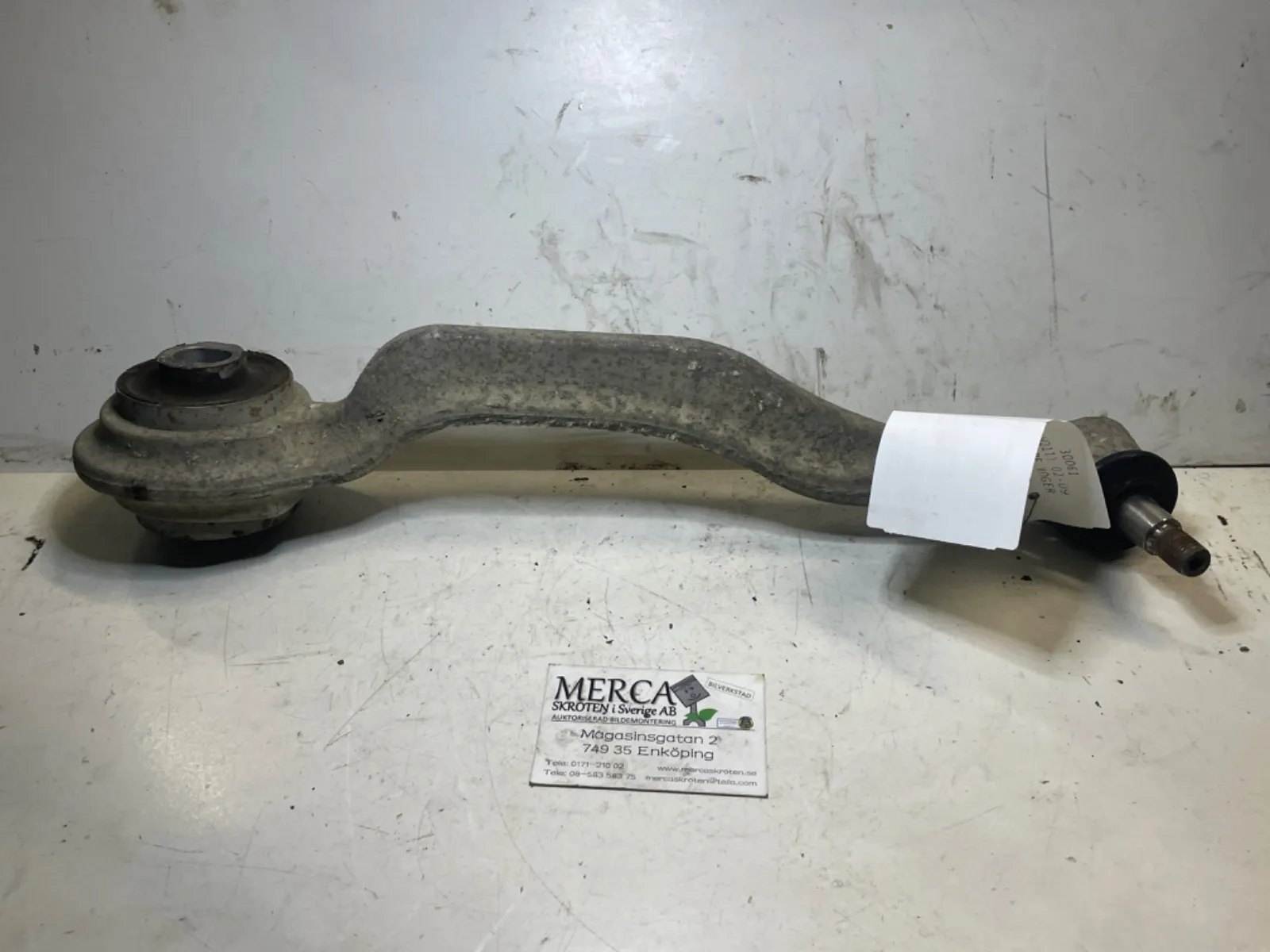 Mercedes-Benz E-klass W211 Bärarm fram undre höger