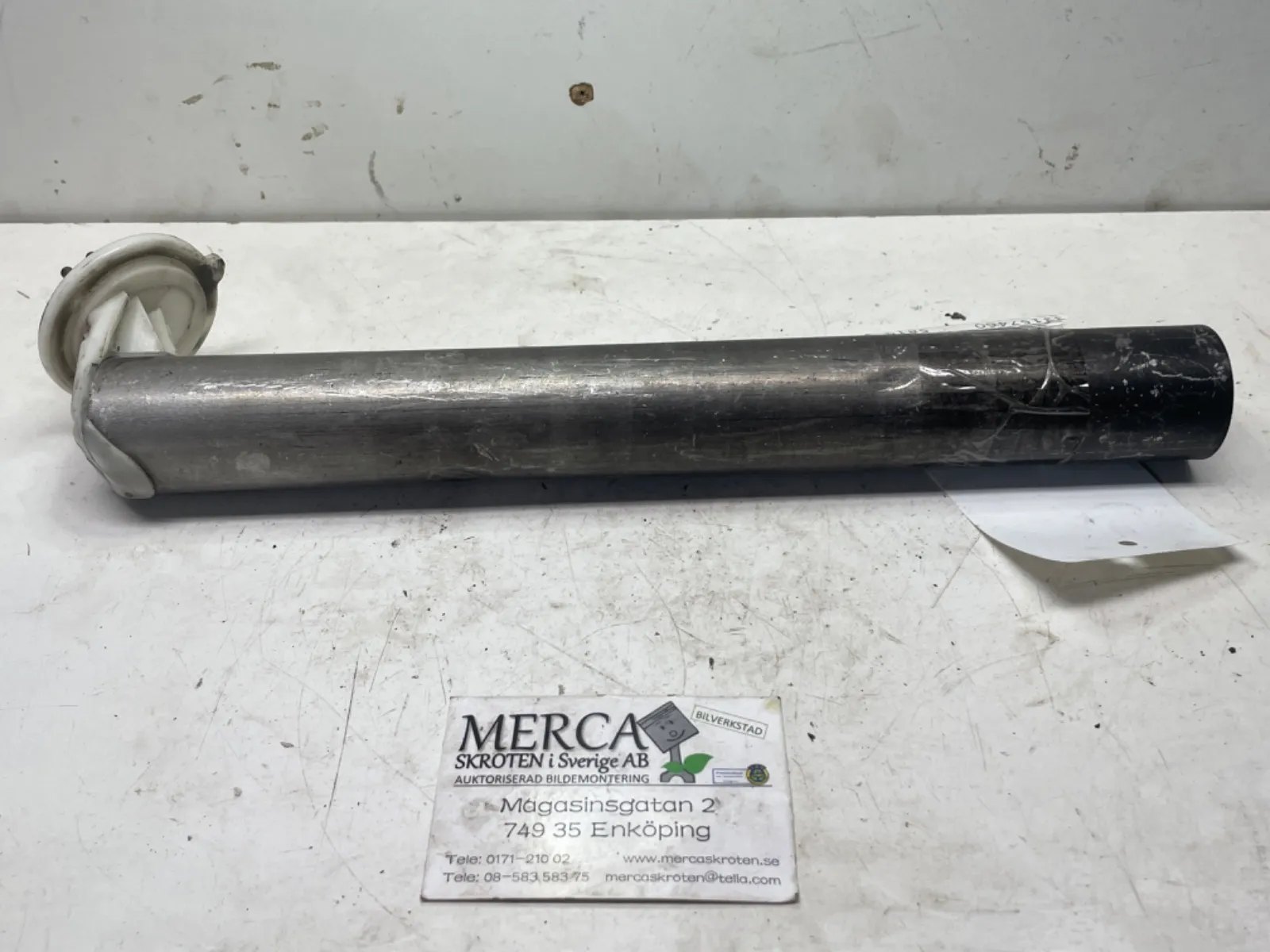 Mercedes-Benz 200-500 W124 Givare tank