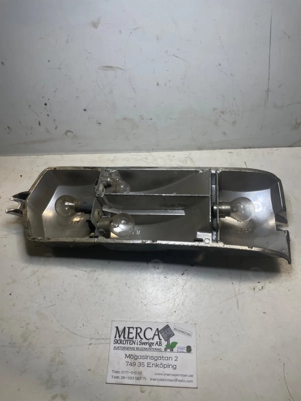 Mercedes-Benz 250-280 W108 Bakljus.insats/lamph.hö höger