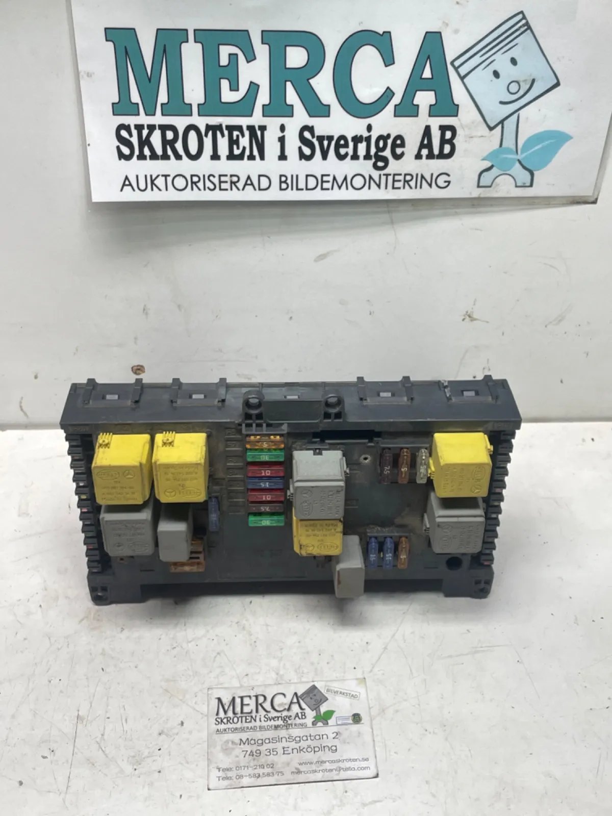 Mercedes-Benz Vito/Viano W639 Säkringsdosa/elcentral