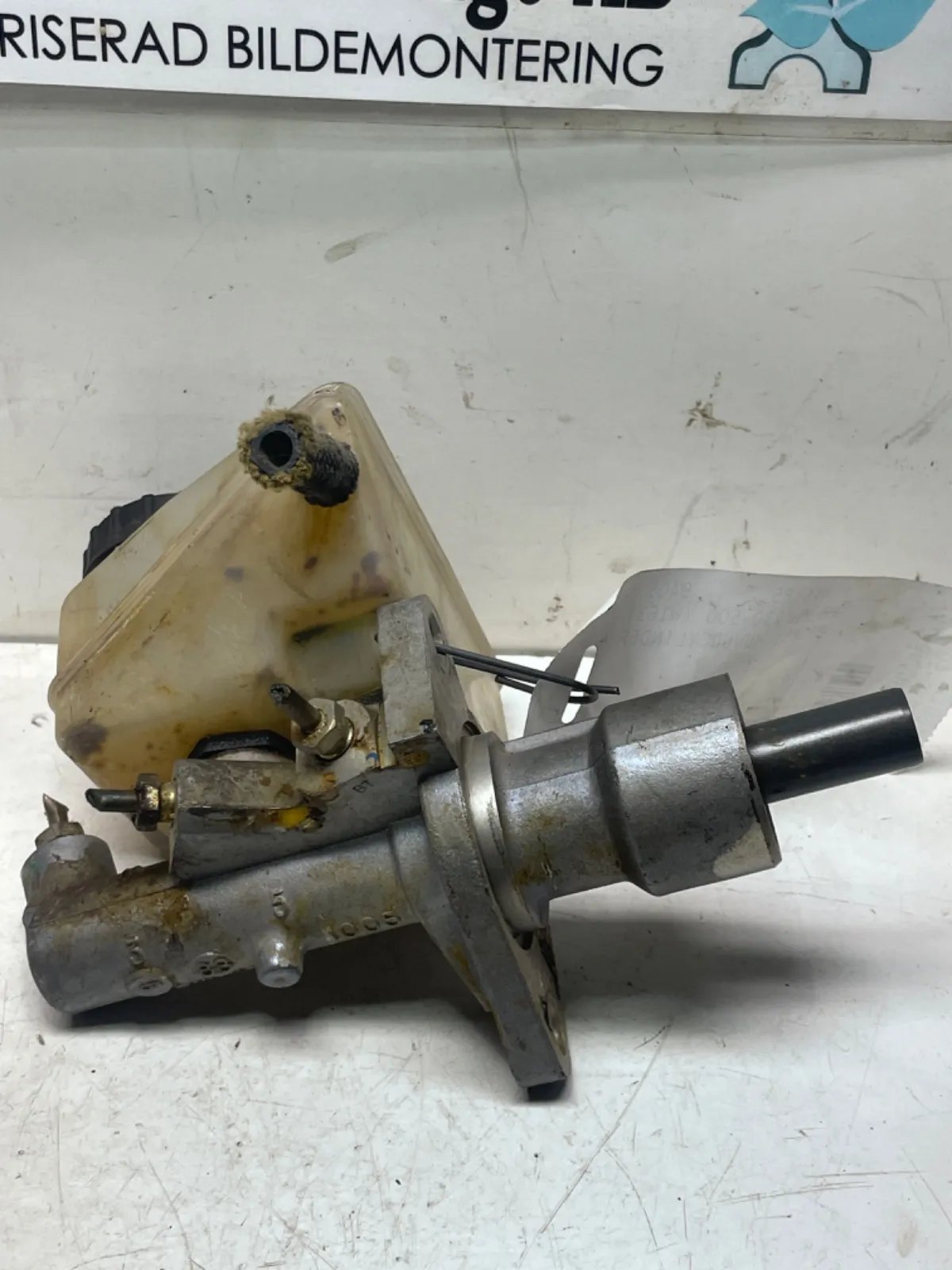 Mercedes-Benz ML 230-500 W163 Broms. huvudcylinder