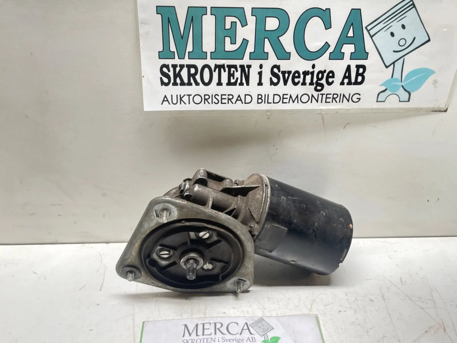 Mercedes-Benz Compakt W115 Torkarmotor vindruta