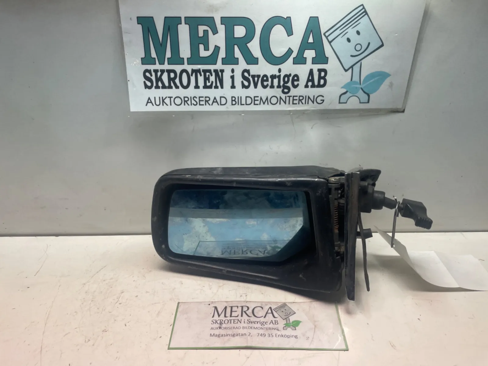 Mercedes-Benz Compakt W115 Spegel yttre justerbar hö höger