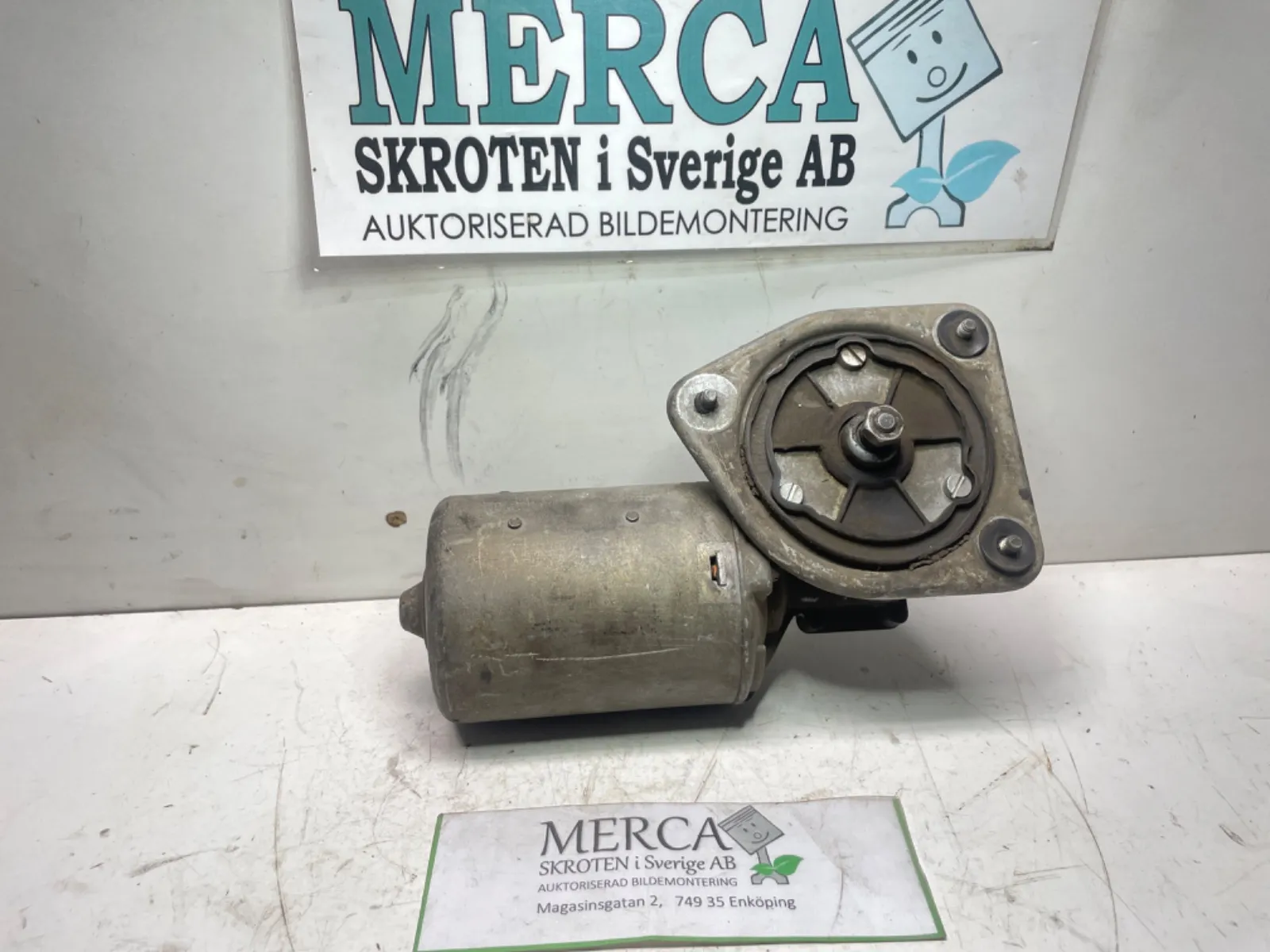 Mercedes-Benz Compakt W115 Torkarmotor vindruta