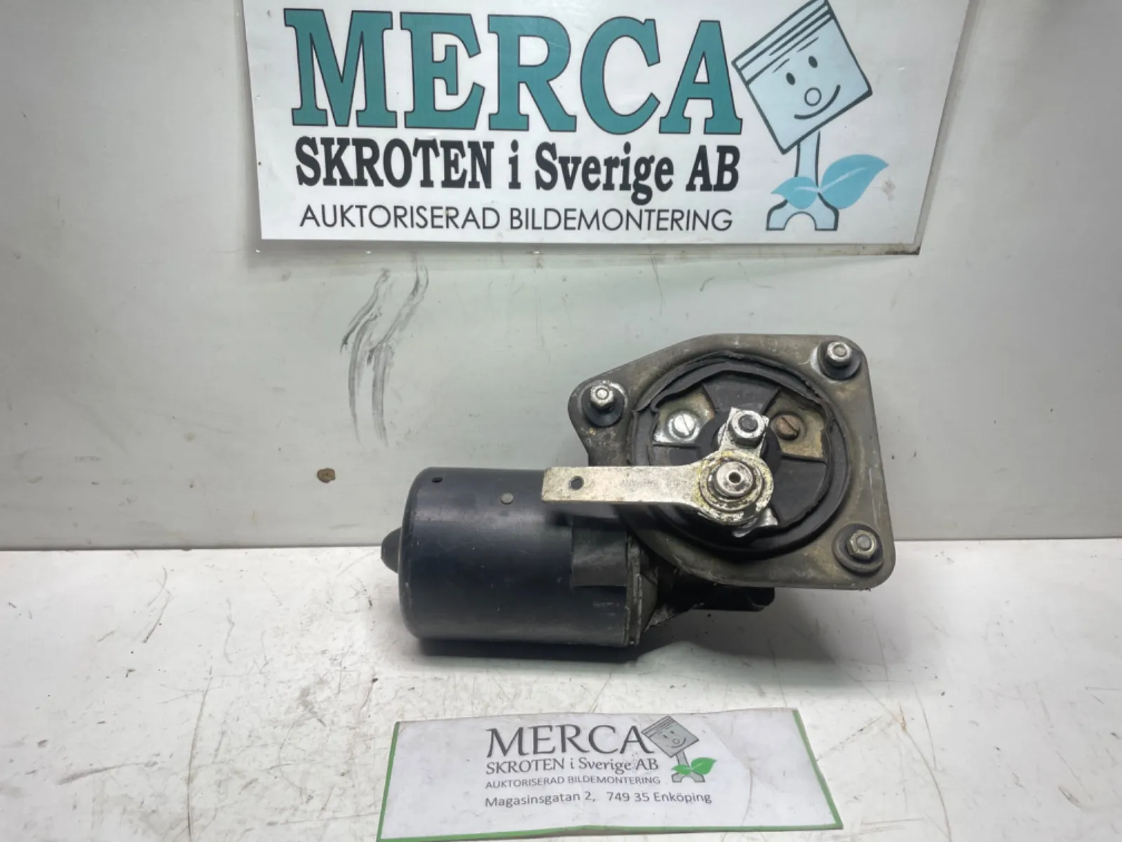 Mercedes-Benz Compakt W115 Torkarmotor vindruta