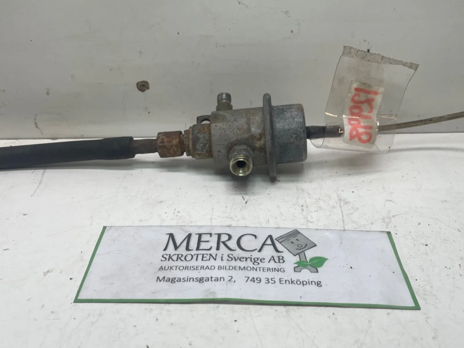 Mercedes-Benz 200-500 W124 Inj. brän.trycksregulator