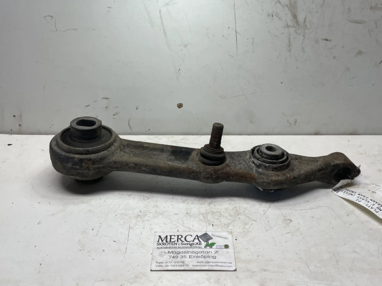 Mercedes-Benz E-klass W211 Bärarm fram undre vänster