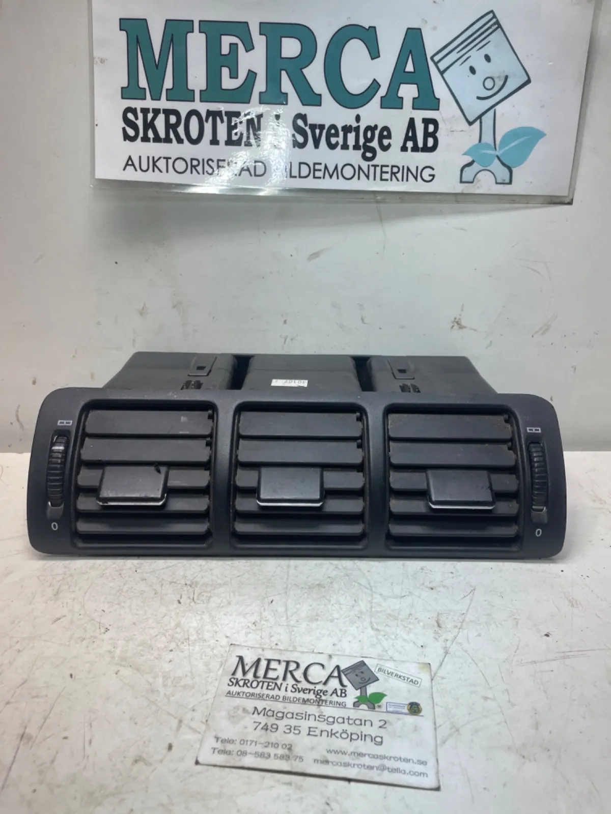 Mercedes-Benz ML 230-500 W163 Instrumentbräda luftutblås