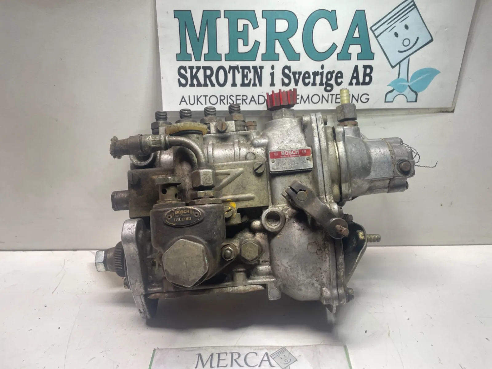 Mercedes-Benz Compakt W115 Bränsle insp.pump diesel