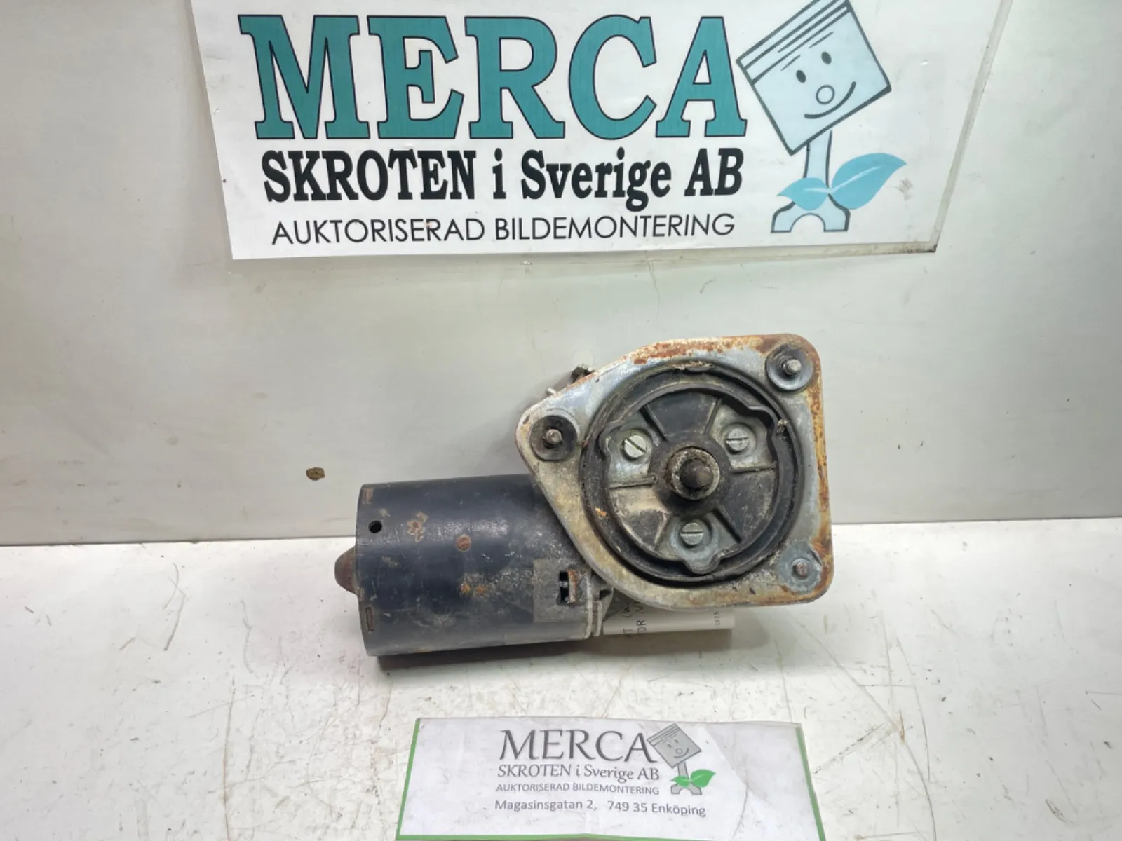 Mercedes-Benz Compakt W115 Torkarmotor vindruta