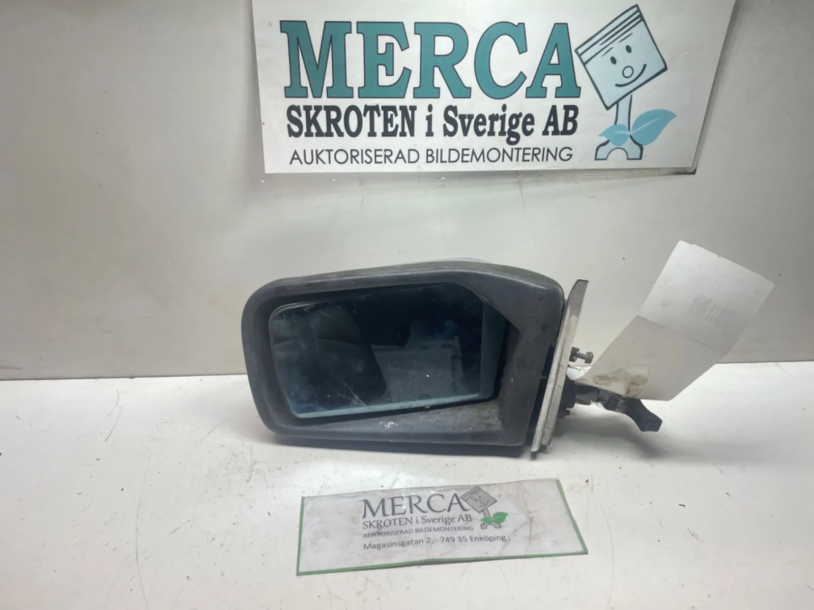 Mercedes-Benz Compakt W115 Spegel yttre vänster