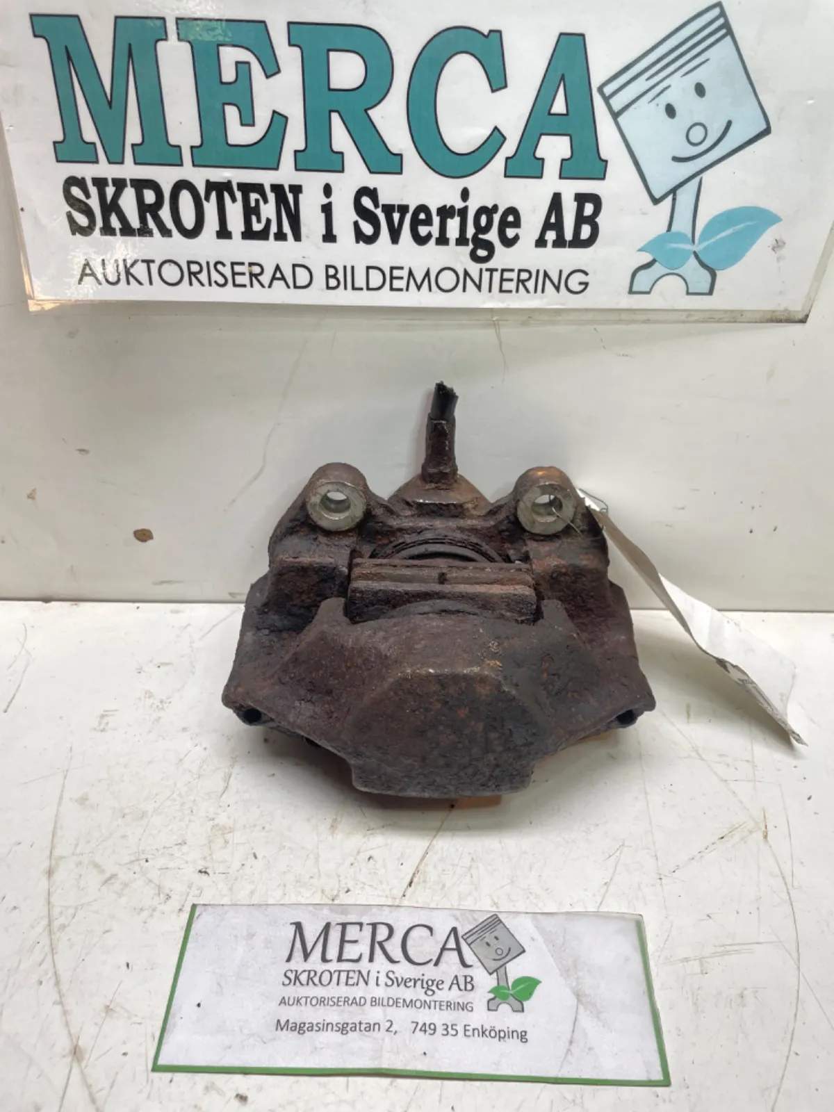 Mercedes-Benz Compakt W115 Bromsok fram vänster