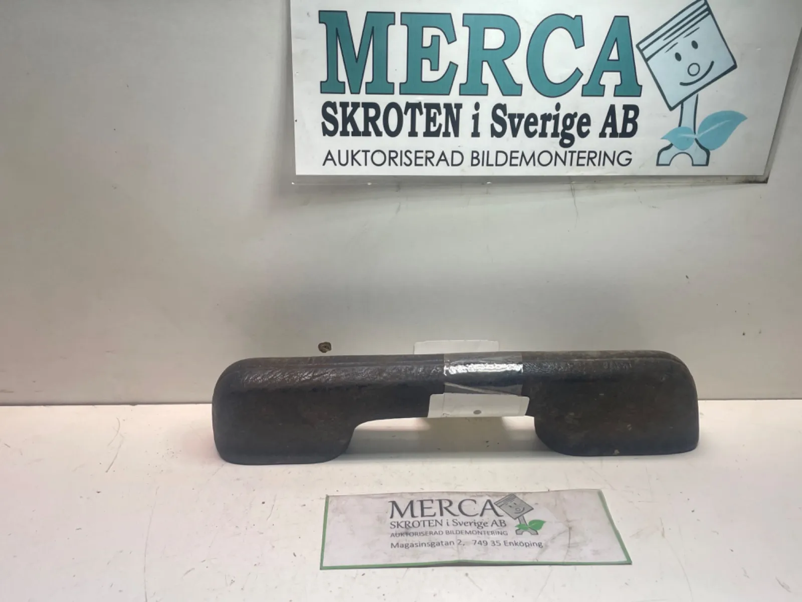 Mercedes-Benz Compakt W115 Inredning armstöd