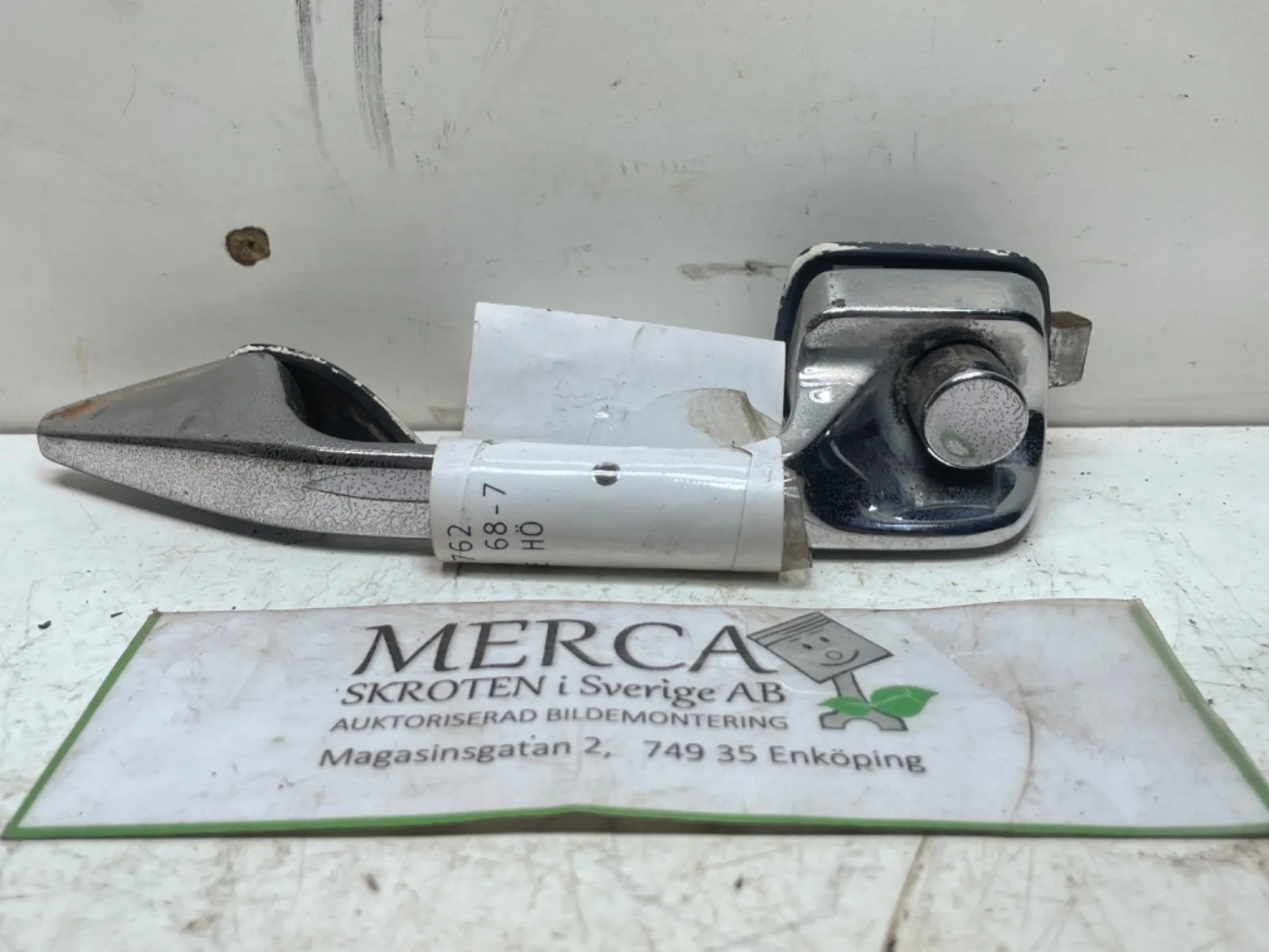 Mercedes-Benz Compakt W115 Dörrhandtag yttre hö höger
