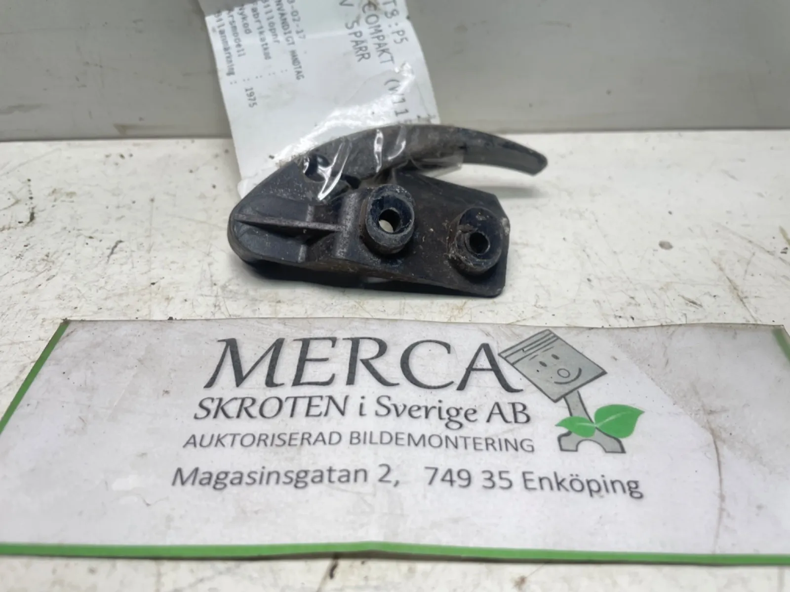 Mercedes-Benz Compakt W115 Huv spärr