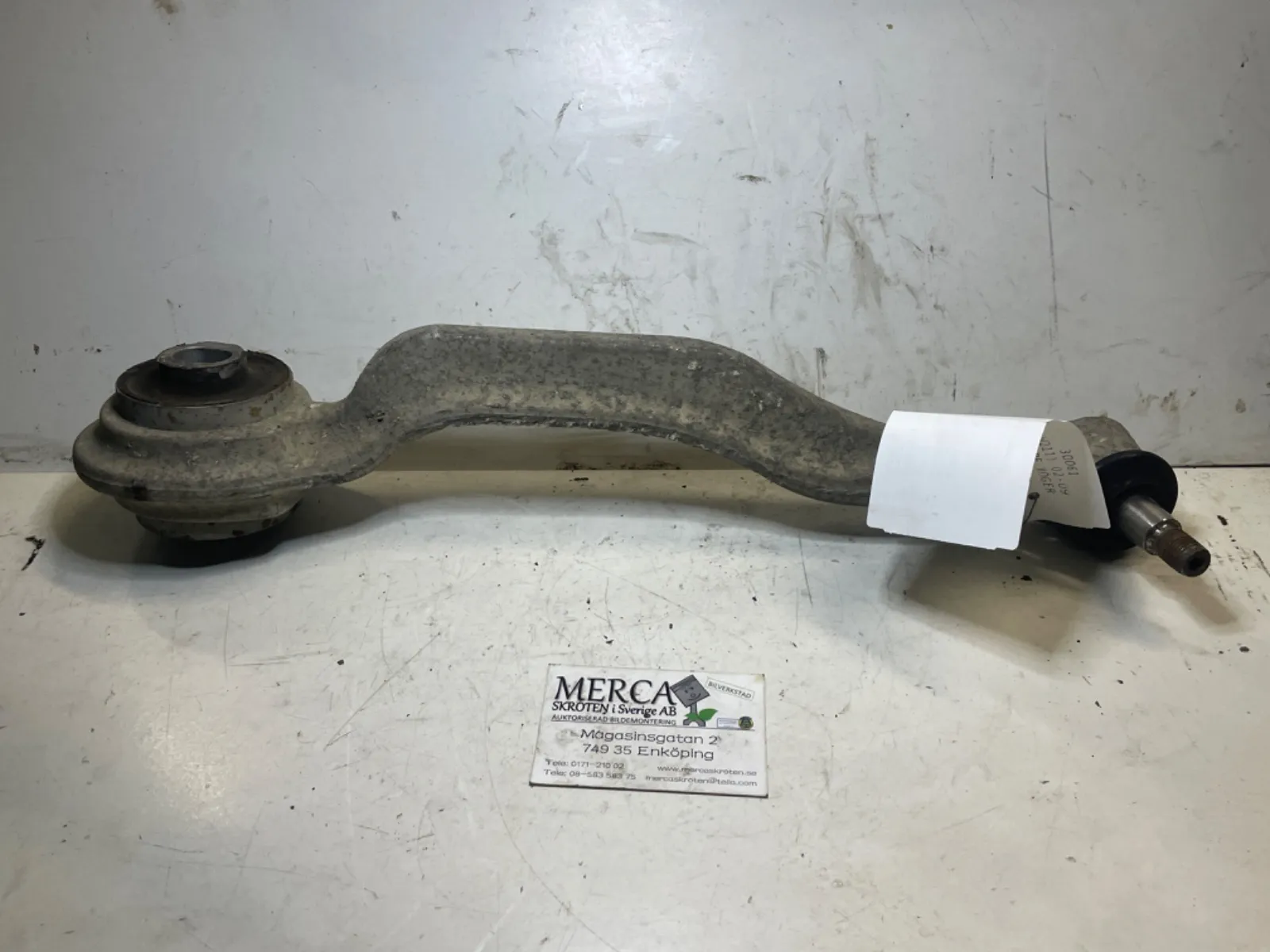 Mercedes-Benz E-klass W211 Bärarm fram undre höger