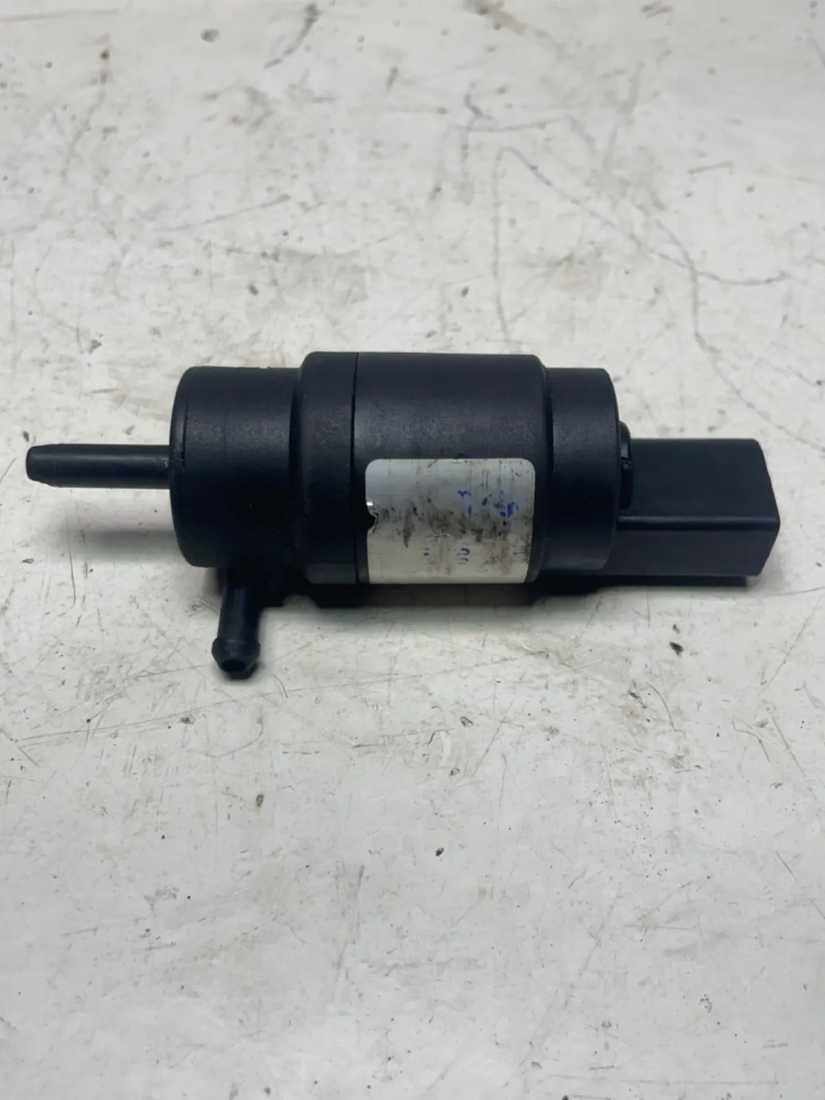 Mercedes-Benz ML 230-500 W163 Spolarpump vindruta