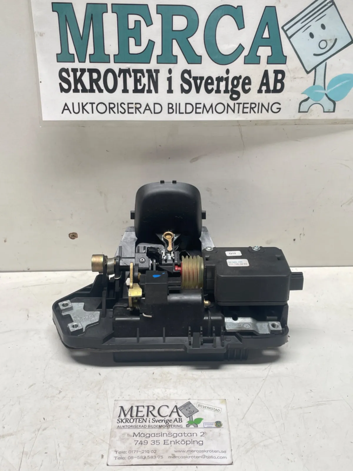 Mercedes-Benz E-klass W211 Bakluckehandtag yttre