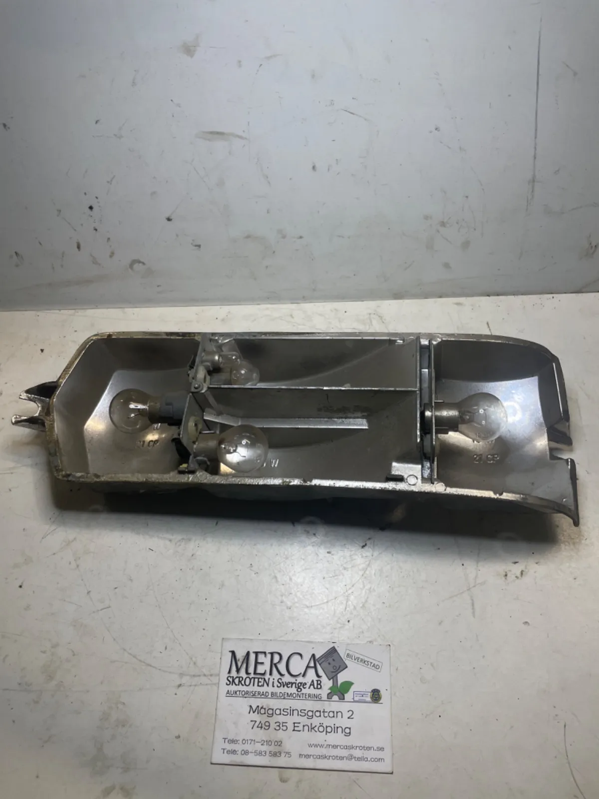 Mercedes-Benz 250-280 W108 Bakljus.insats/lamph.hö höger