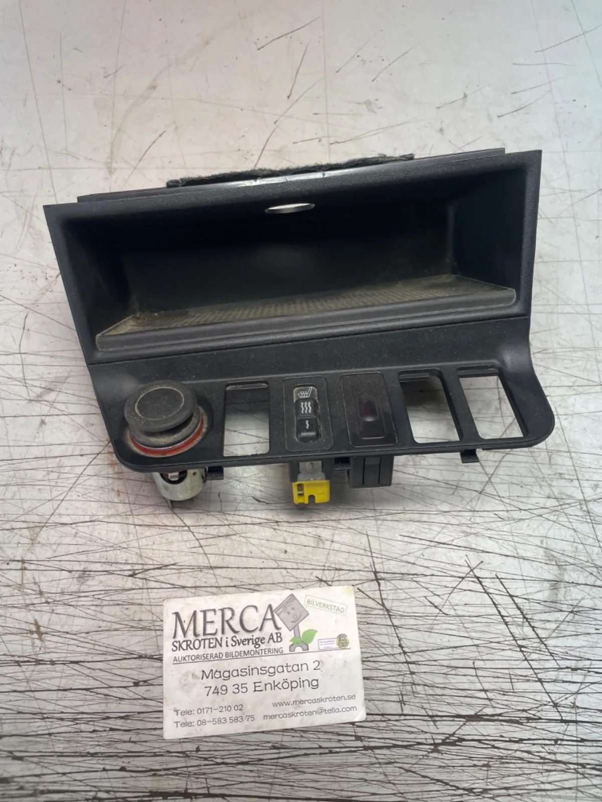 BMW 3-serie E36 Instrumentbräda förvaringsfack