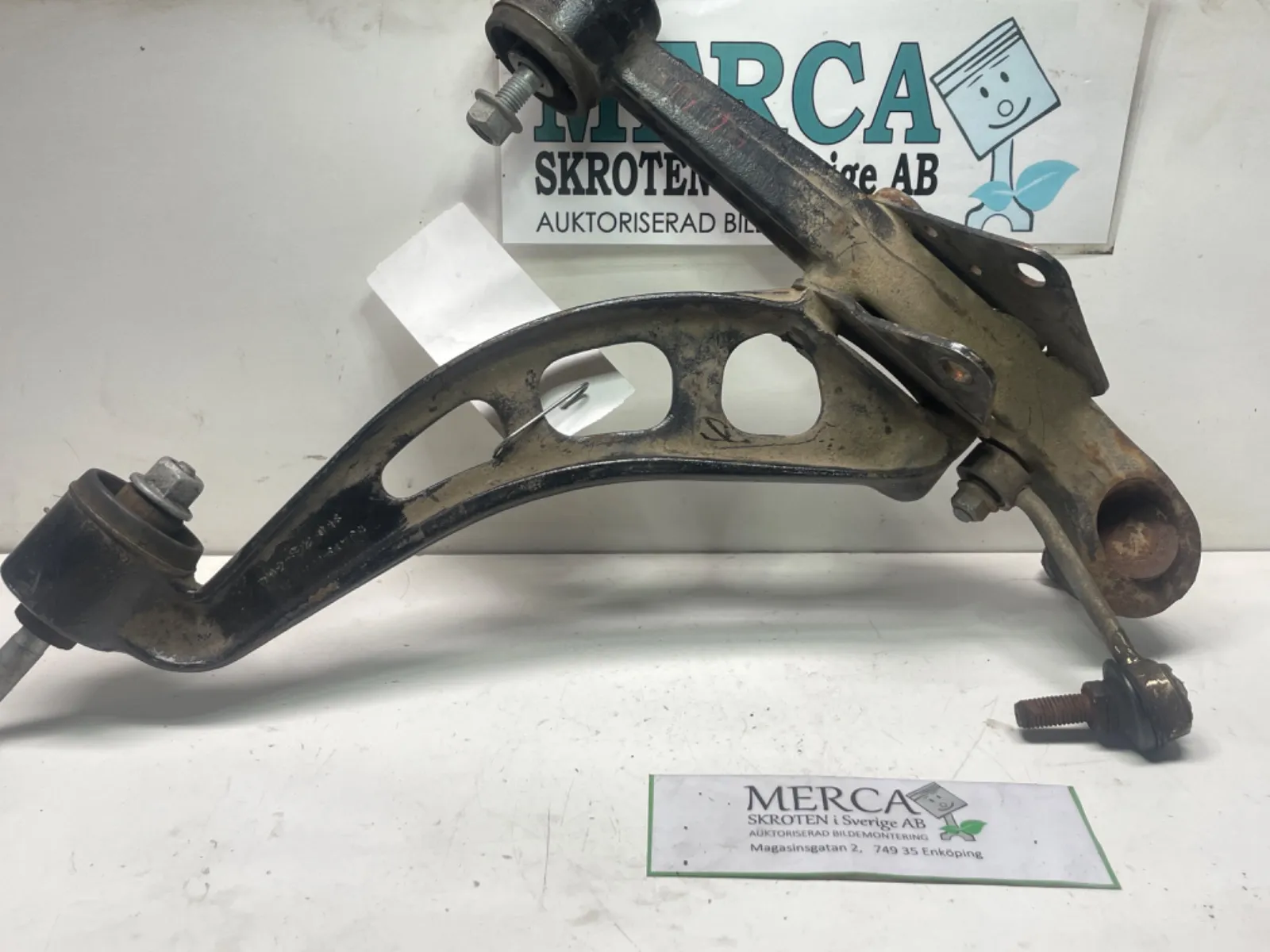 Jaguar XK8/XKR Bärarm fram undre vänster