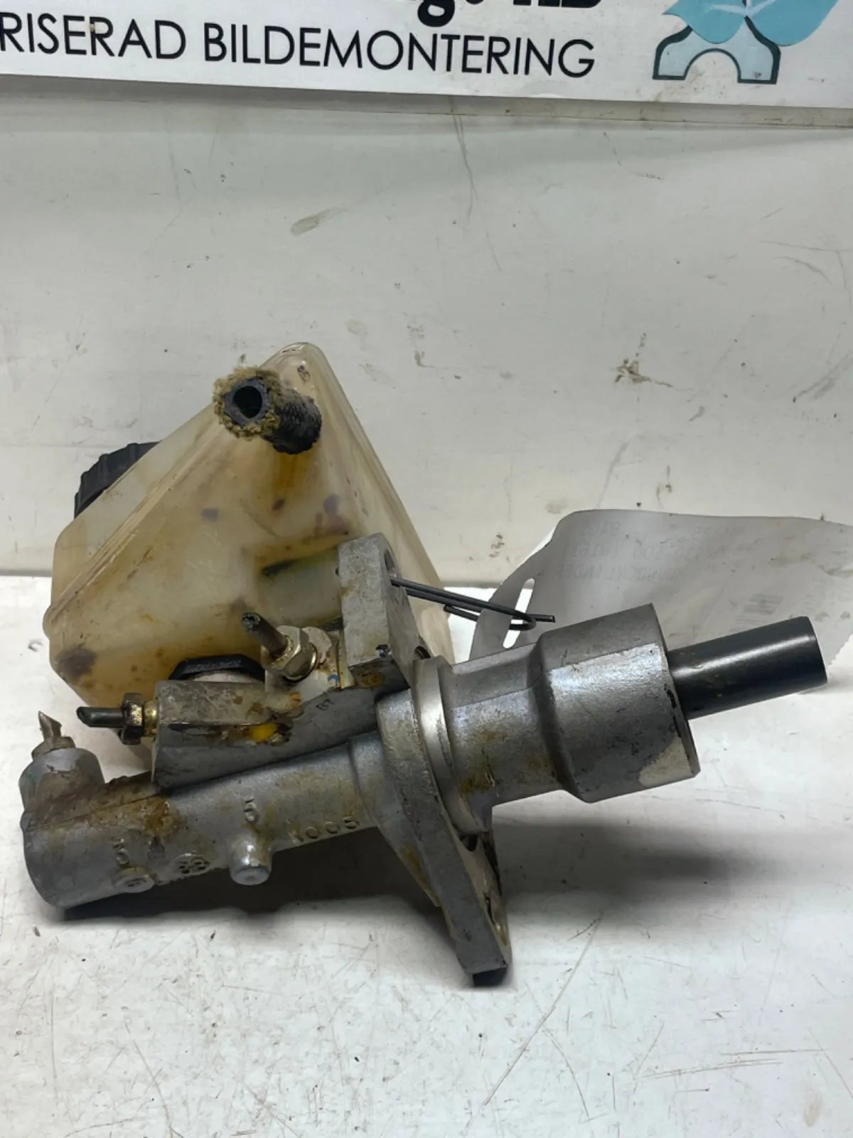 Mercedes-Benz ML 230-500 W163 Broms. huvudcylinder